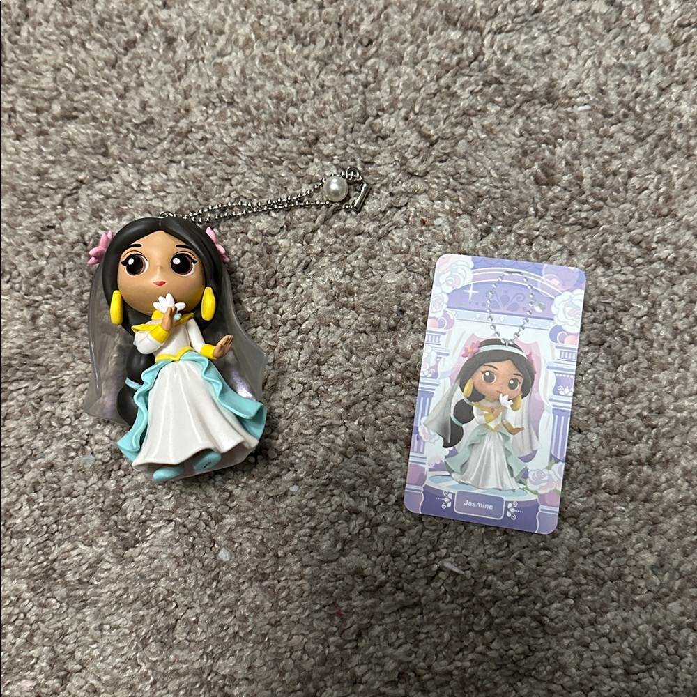 Miniso Disney Princess Jasmine Bag Charm Keychain - Picture 2 of 4